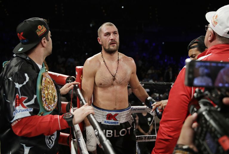 Сергей Ковалев после поражения Андре Уорду в полутяжелом весе чемпионата по боксу. 17 июня 2017 Сергей Ковалев после поражения Андре Уорду в полутяжелом весе чемпионата по боксу. 17 июня 2017