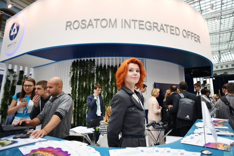 Стенд государственной корпорации по атомной энергии Росатом на IX Международном форуме Атомэкспо в Москве Стенд государственной корпорации по атомной энергии Росатом на IX Международном форуме Атомэкспо в Москве