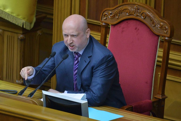 Назначенный Верховной Радой исполняющим обязанности президента Украины Александр Турчинов на заседании Верховной Рады Украины. 3 июня 2016 Назначенный Верховной Радой исполняющим обязанности президента Украины Александр Турчинов на заседании Верховной Рады Украины. 3 июня 2016