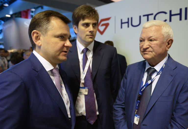 Президент ПАО Корпорация Иркут Олег Демченко на Международном авиасалоне Ле Бурже - 2017 во Франции Президент ПАО Корпорация Иркут Олег Демченко на Международном авиасалоне Ле Бурже - 2017 во Франции