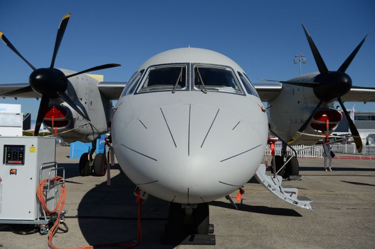 Турбовинтовой многоцелевой транспортный самолет Ан-132 D на Международном авиасалоне Ле Бурже - 2017 во Франции Турбовинтовой многоцелевой транспортный самолет Ан-132 D на Международном авиасалоне Ле Бурже - 2017 во Франции