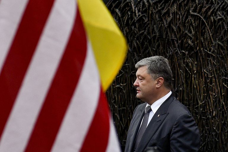 Президент Украины Петр Порошенко у Мемориала жертвам украинского Голодомора в Вашингтоне. 20 июня 2017 Президент Украины Петр Порошенко у Мемориала жертвам украинского Голодомора в Вашингтоне. 20 июня 2017