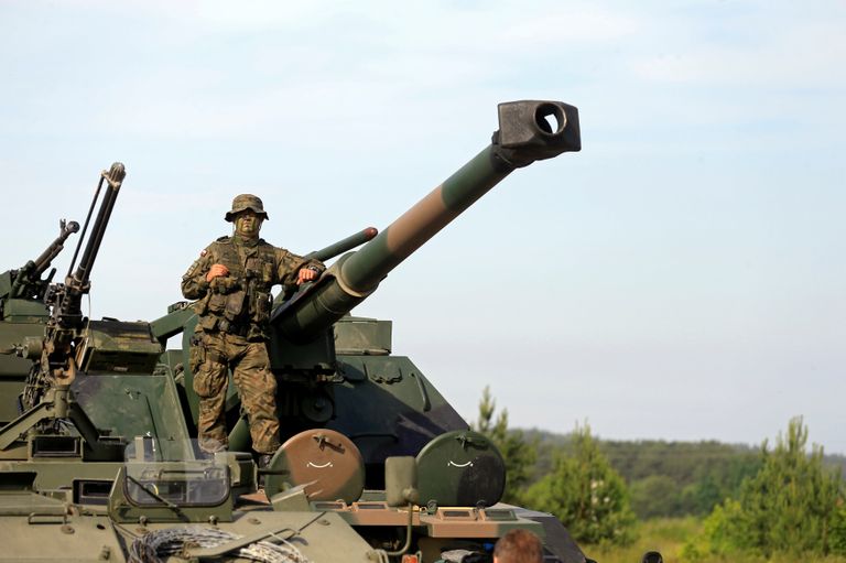 Польский военнослужащий во время международных маневров НАТО Железный волк 2017 в Литве