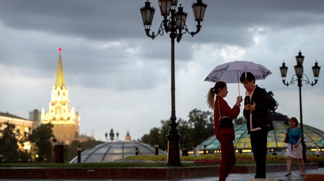 Гроза в Москве. Архивное фото
