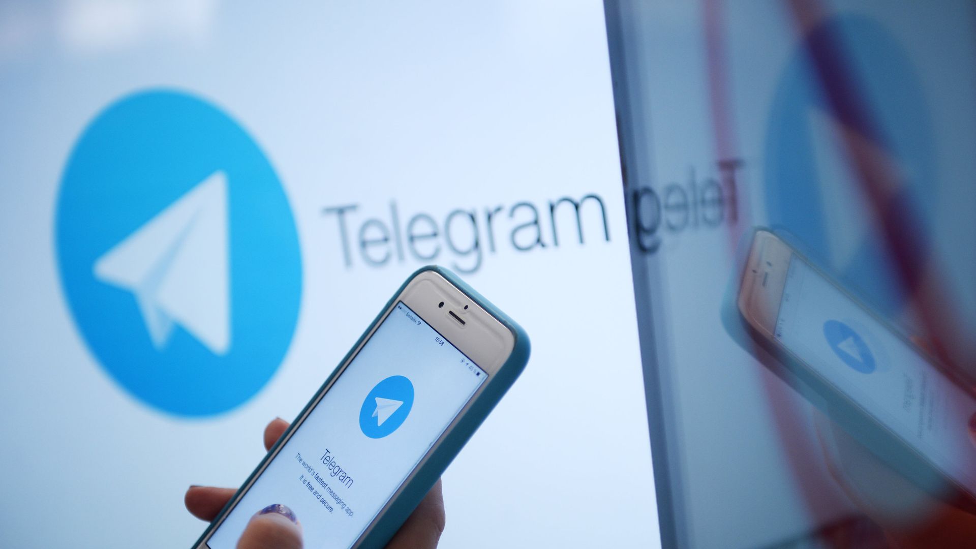 Мессенджер Telegram на экране телефона Мессенджер Telegram на экране телефона - РИА Новости, 1920, 03.01.2025