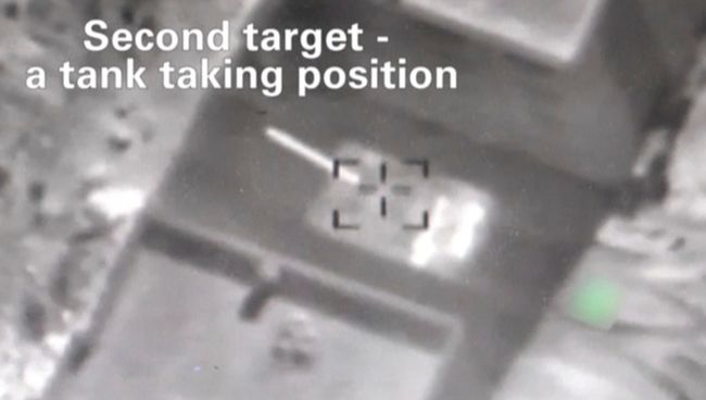 Стоп-кадр с видео ВВС Израиля, показывающий уничтожение цели в сирийской провинции Кунейтра в результате израильского авиаудара. 24 июня 2017 Стоп-кадр с видео ВВС Израиля, показывающий уничтожение цели в сирийской провинции Кунейтра в результате израильского авиаудара. 24 июня 2017