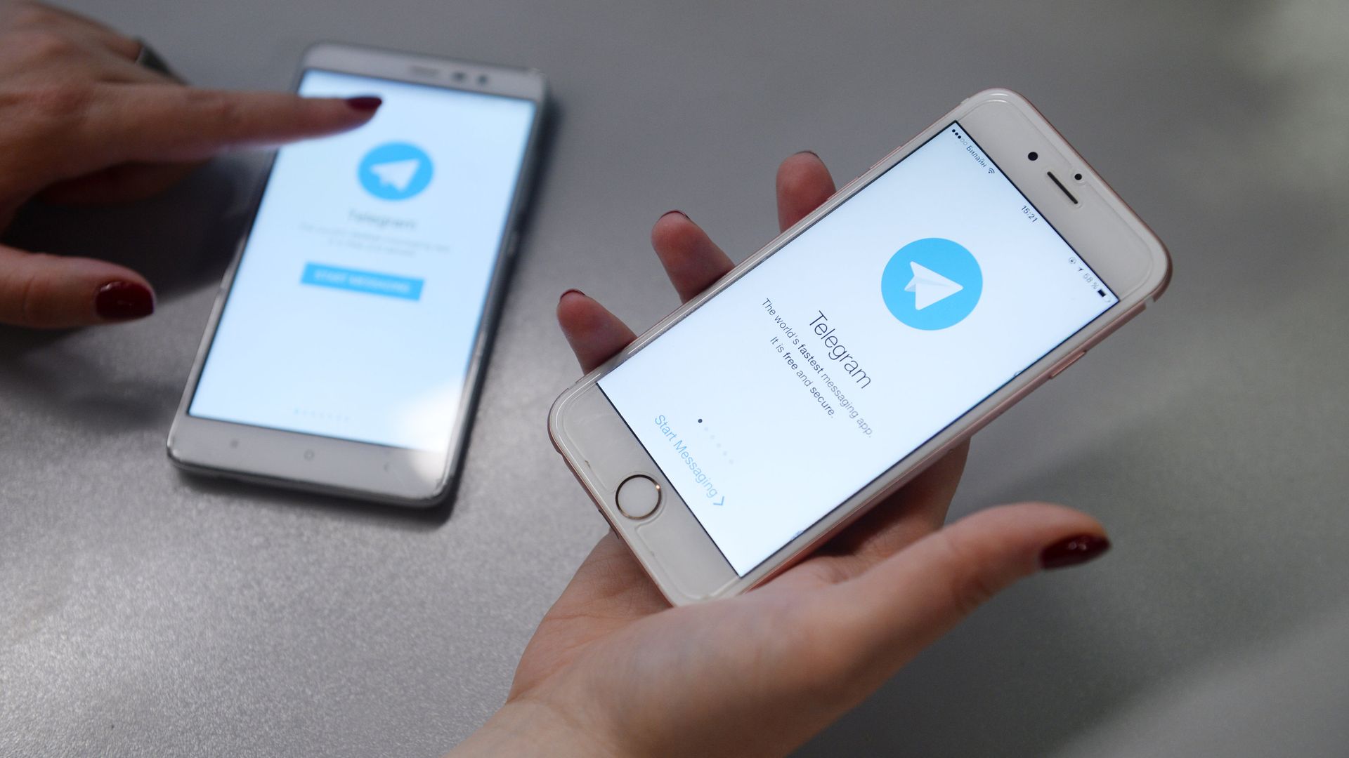 Мессенджер Telegram на экране телефона Мессенджер Telegram на экране телефона - РИА Новости, 1920, 05.10.2021