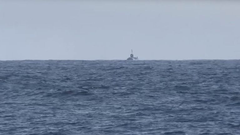 Пуск баллистической ракеты Булава с подводного крейсера Юрий Долгорукий