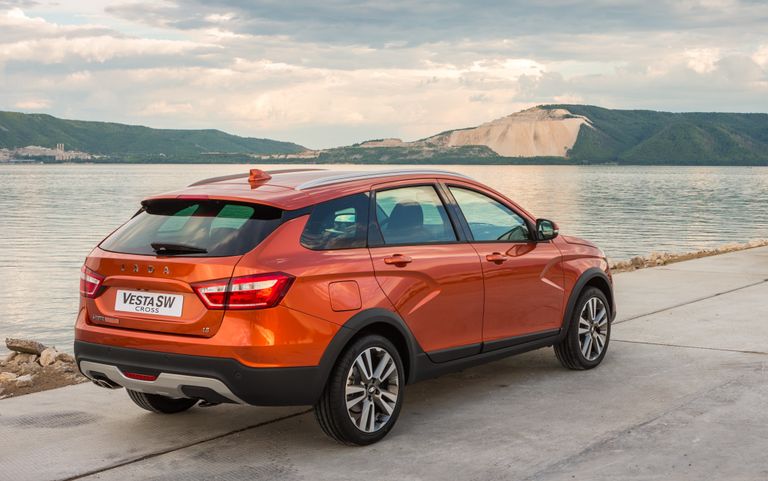 Автомобиль Lada Vesta SW Cross