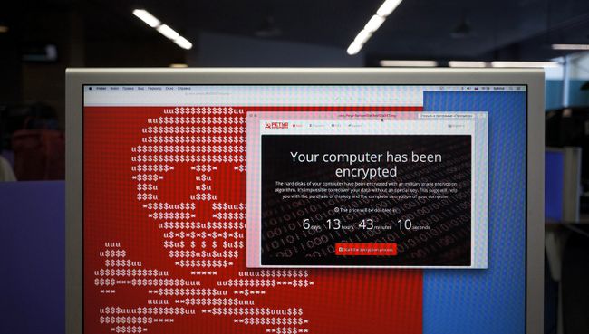 Вирус-вымогатель Petya Вирус-вымогатель Petya