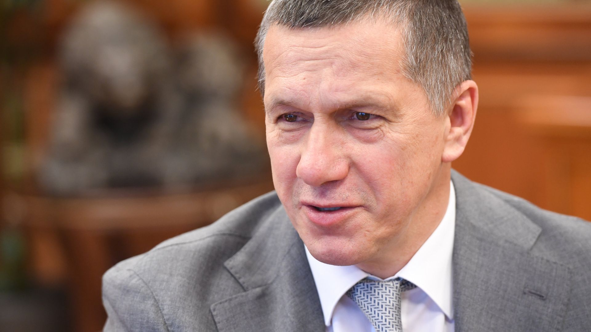 Вице-премьер Юрий Трутнев во время интервью в Доме Правительства РФ Вице-премьер Юрий Трутнев во время интервью в Доме Правительства РФ - РИА Новости, 1920, 23.04.2026
