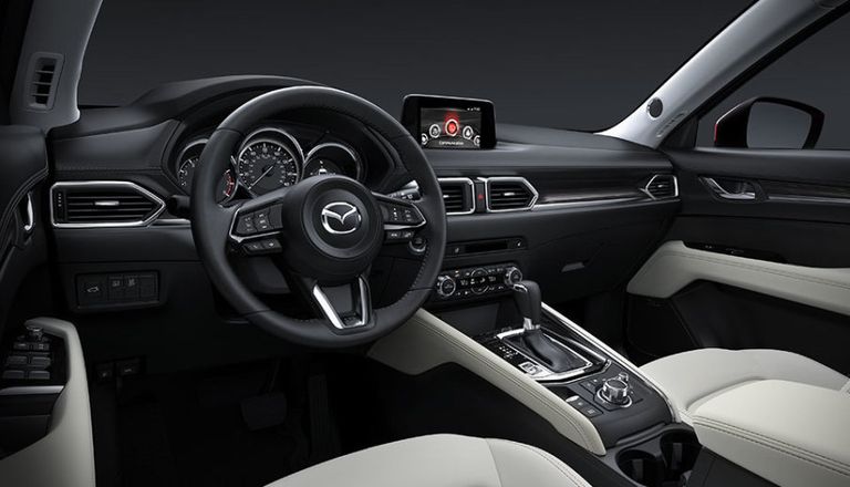 Интерьер автомобиля Mazda CX-5