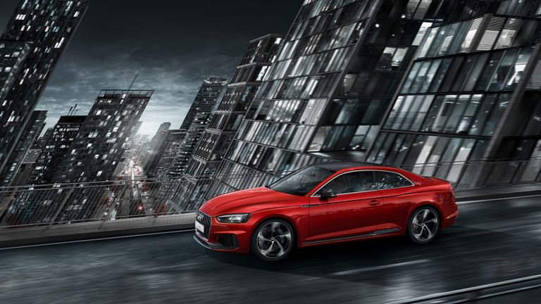 Автомобиль Audi RS 5