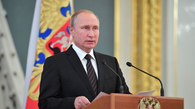 Президент РФ Владимир Путин выступает на встрече с выпускниками высших военных учебных заведений. 28 июня 2017 Президент РФ Владимир Путин выступает на встрече с выпускниками высших военных учебных заведений. 28 июня 2017
