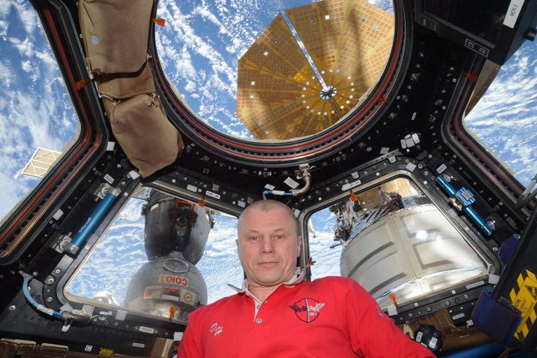 Член экипажа корабля Союз МС-03 космонавт Роскосмоса Олег Новицкий на МКС Член экипажа корабля Союз МС-03 космонавт Роскосмоса Олег Новицкий на МКС