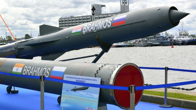 Универсальная крылатая ракета BrahMos Универсальная крылатая ракета BrahMos
