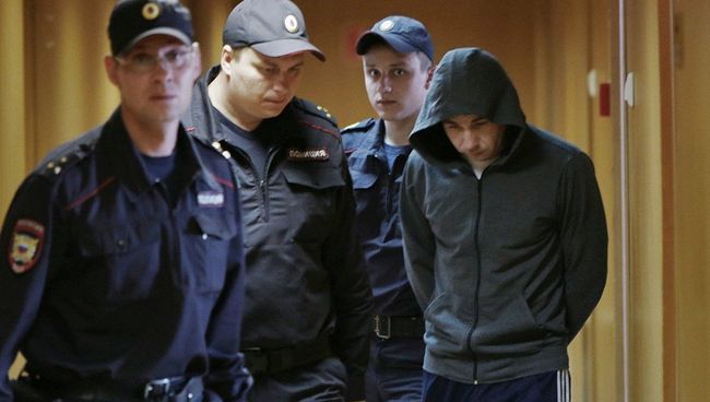 Вадим Есипов в здании суда. 3 июля 2017 Вадим Есипов в здании суда. 3 июля 2017