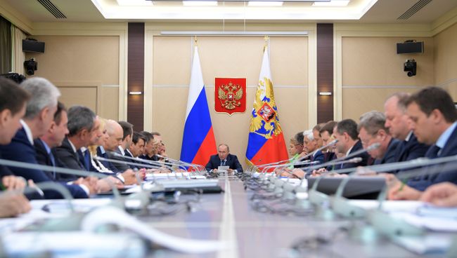 Владимир Путин проводит заседание Совета по стратегическому развитию и приоритетным проектам. 5 июля 2017 Владимир Путин проводит заседание Совета по стратегическому развитию и приоритетным проектам. 5 июля 2017