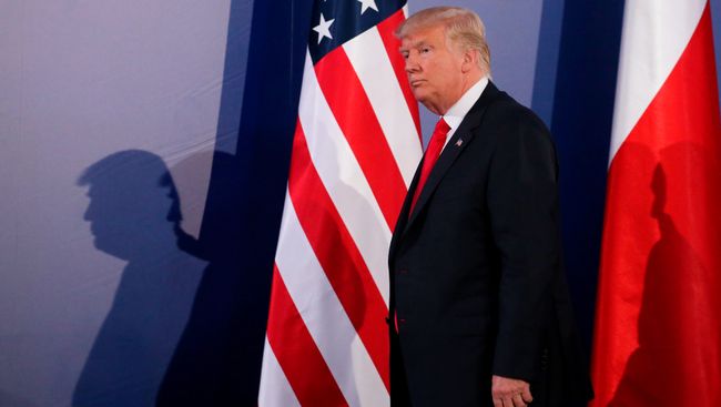 Президент США Дональд Трамп во время визита в Польшу. 6 июля 2017 Президент США Дональд Трамп во время визита в Польшу. 6 июля 2017