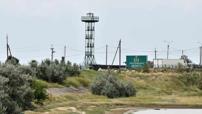 Пункт пропуска Джанкой на границе России и Украины. Архивное фото Пункт пропуска Джанкой на границе России и Украины. Архивное фото