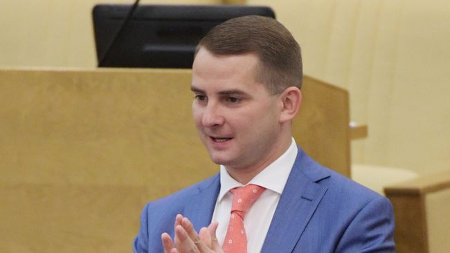 Председатель комитета Государственной Думы РФ по труду, социальной политике и делам ветеранов Ярослав Нилов на пленарном заседании Государственной Думы РФ. 7 июля 2017