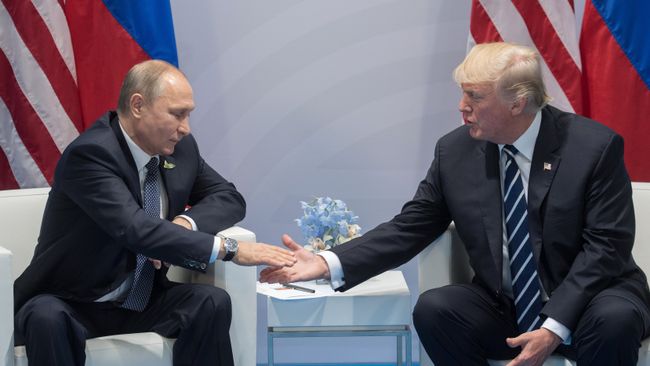 Президент РФ В. Путин принимает участие в саммите Группы двадцати в Гамбурге Президент РФ В. Путин принимает участие в саммите Группы двадцати в Гамбурге