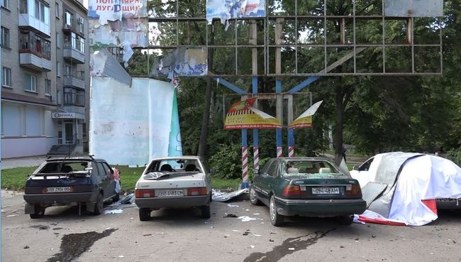 На месте второго взрыва в Луганске. 7 июля 2017 На месте второго взрыва в Луганске. 7 июля 2017