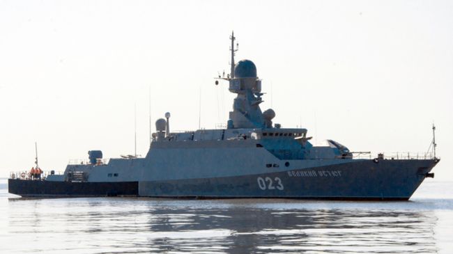 Малый ракетный корабль Великий Устюг во время учений в Каспийском море. Архивное фото
