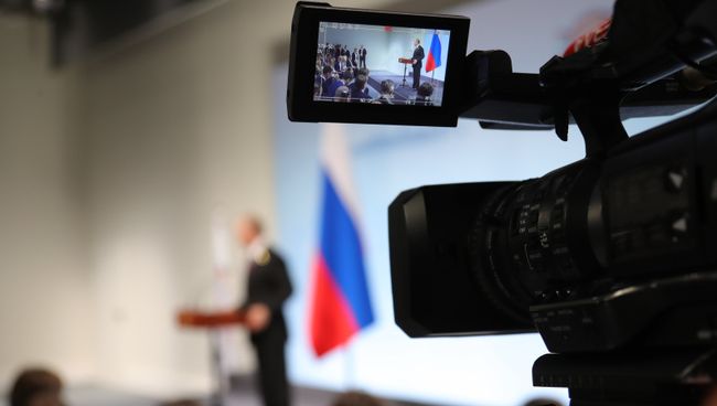 Владимир Путин на пресс-конференции по итогам саммита лидеров Группы двадцати G20 в Гамбурге. 8 июля 2017 Владимир Путин на пресс-конференции по итогам саммита лидеров Группы двадцати G20 в Гамбурге. 8 июля 2017