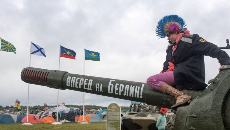 Зритель на музыкальном фестивале Нашествие 2017 в поселке Большое Завидово в Тверской области Зритель на музыкальном фестивале Нашествие 2017 в поселке Большое Завидово в Тверской области
