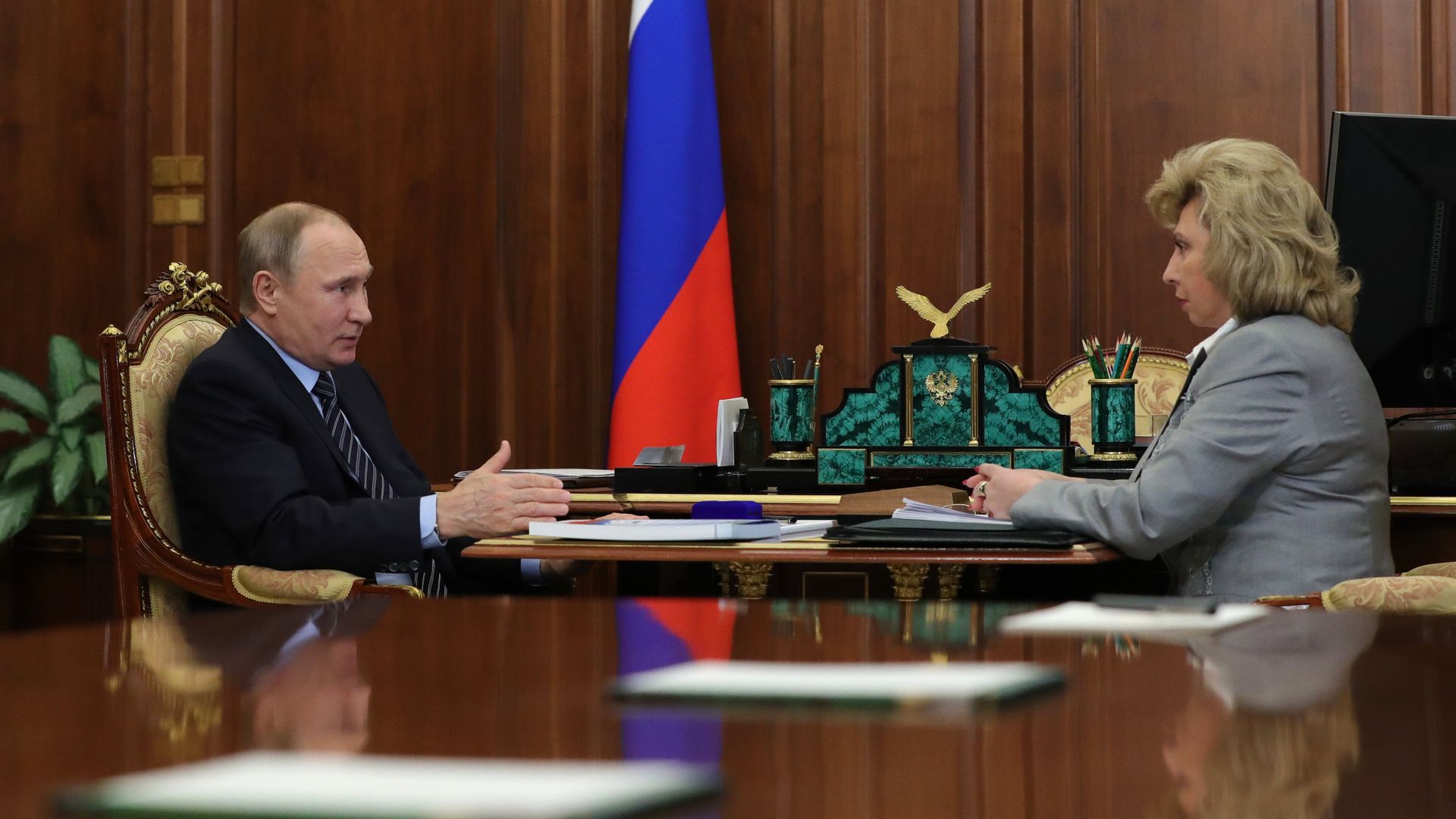 Президент РФ Владимир Путин и уполномоченный по правам человека Татьяна Москалькова во время встречи - РИА Новости, 1920, 01.04.2021
