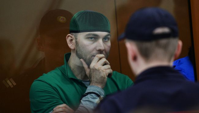Шадид Губашев во время оглашения приговора в Московском окружном военном суде. 13 июля 2017 Шадид Губашев во время оглашения приговора в Московском окружном военном суде. 13 июля 2017
