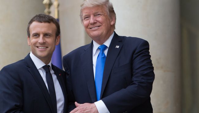 Дональд Трамп и Эммануэль Макрон. Архивное фото