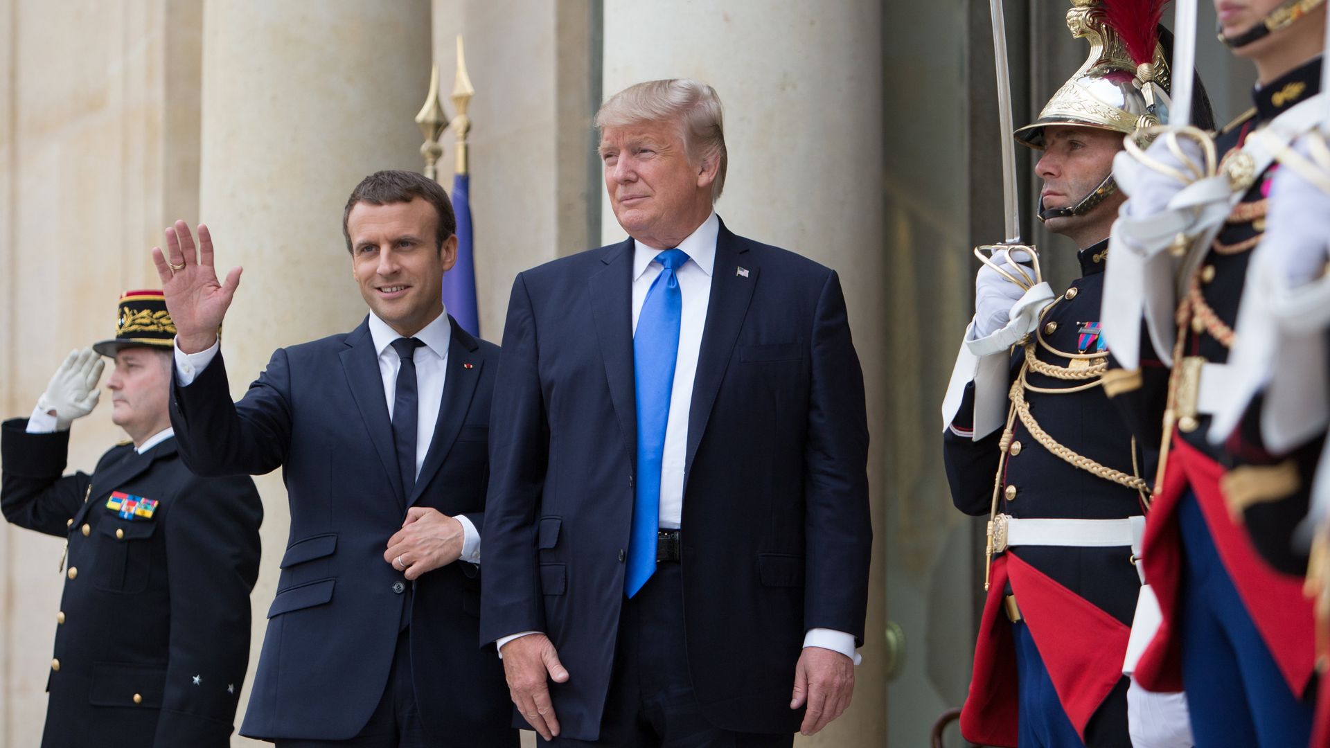 Дональд Трамп и Эммануэль Макрон Дональд Трамп и Эммануэль Макрон - РИА Новости, 1920, 28.01.2026