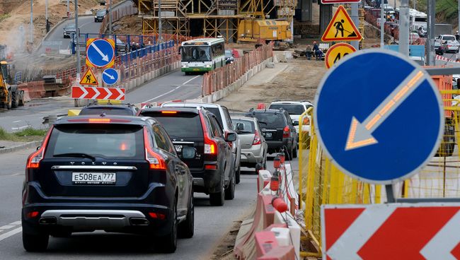 Строительство автомобильной развязки в Москве. Архивное фото