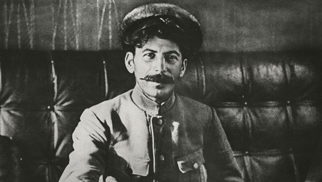 Иосиф Сталин. 1918 год Иосиф Сталин. 1918 год