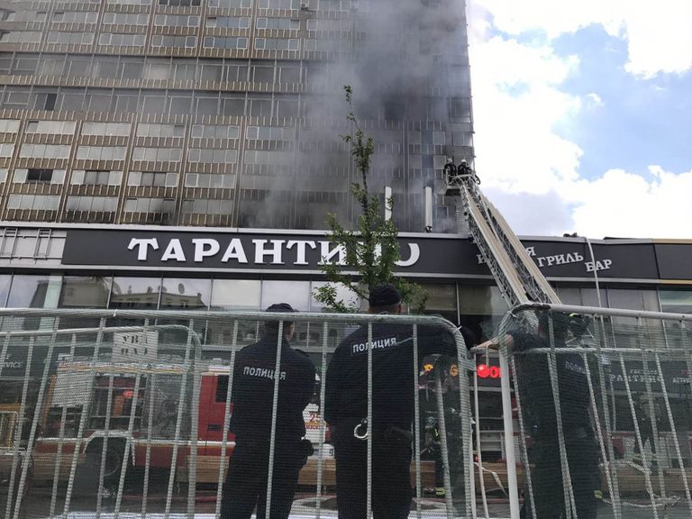 Пожар на улице Новый Арбат в Москве. 18 июля 2017 Пожар на улице Новый Арбат в Москве. 18 июля 2017