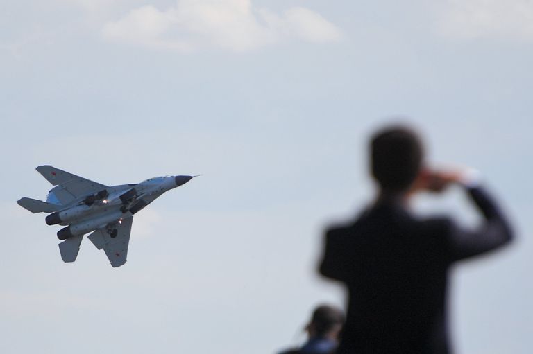 Многоцелевой истребитель МиГ-35 во время демонстрационных полетов на авиасалоне МАКС-2017 Многоцелевой истребитель МиГ-35 во время демонстрационных полетов на авиасалоне МАКС-2017