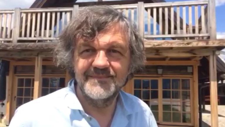 Кустурица записал обращение к российским зрителям перед гастролями в Крыму Кустурица записал обращение к российским зрителям перед гастролями в Крыму