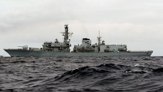 Британский военный корабль HMS Richmond. Архивное фото. Британский военный корабль HMS Richmond. Архивное фото.