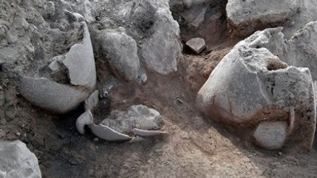 Древние кувшины, найденные на месте библейского Силома Древние кувшины, найденные на месте библейского Силома