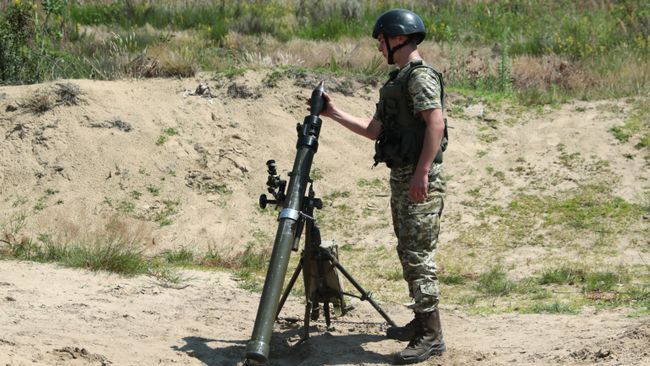 Военнослужащие во время учений в Львовской области. Архивное фото Военнослужащие во время учений в Львовской области. Архивное фото
