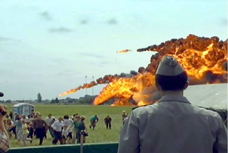 Крушение истребителя Су-27 ВВС Украины в аэропорту Львова в Скнилове. 27 июля 2002