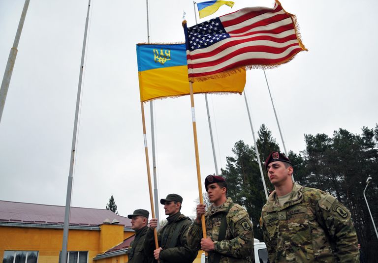 Военнослужащие 173-й бригады армии США перед началом украинско-американских командно-штабных учений Фиарлес Гардиан - 2015 Военнослужащие 173-й бригады армии США перед началом украинско-американских командно-штабных учений Фиарлес Гардиан - 2015