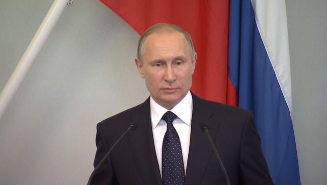 В какой-то момент нам придется отвечать - Путин об антироссийских санкциях В какой-то момент нам придется отвечать - Путин об антироссийских санкциях
