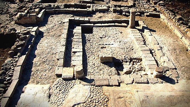 Фундамент старинного здания в Израиле Фундамент старинного здания в Израиле