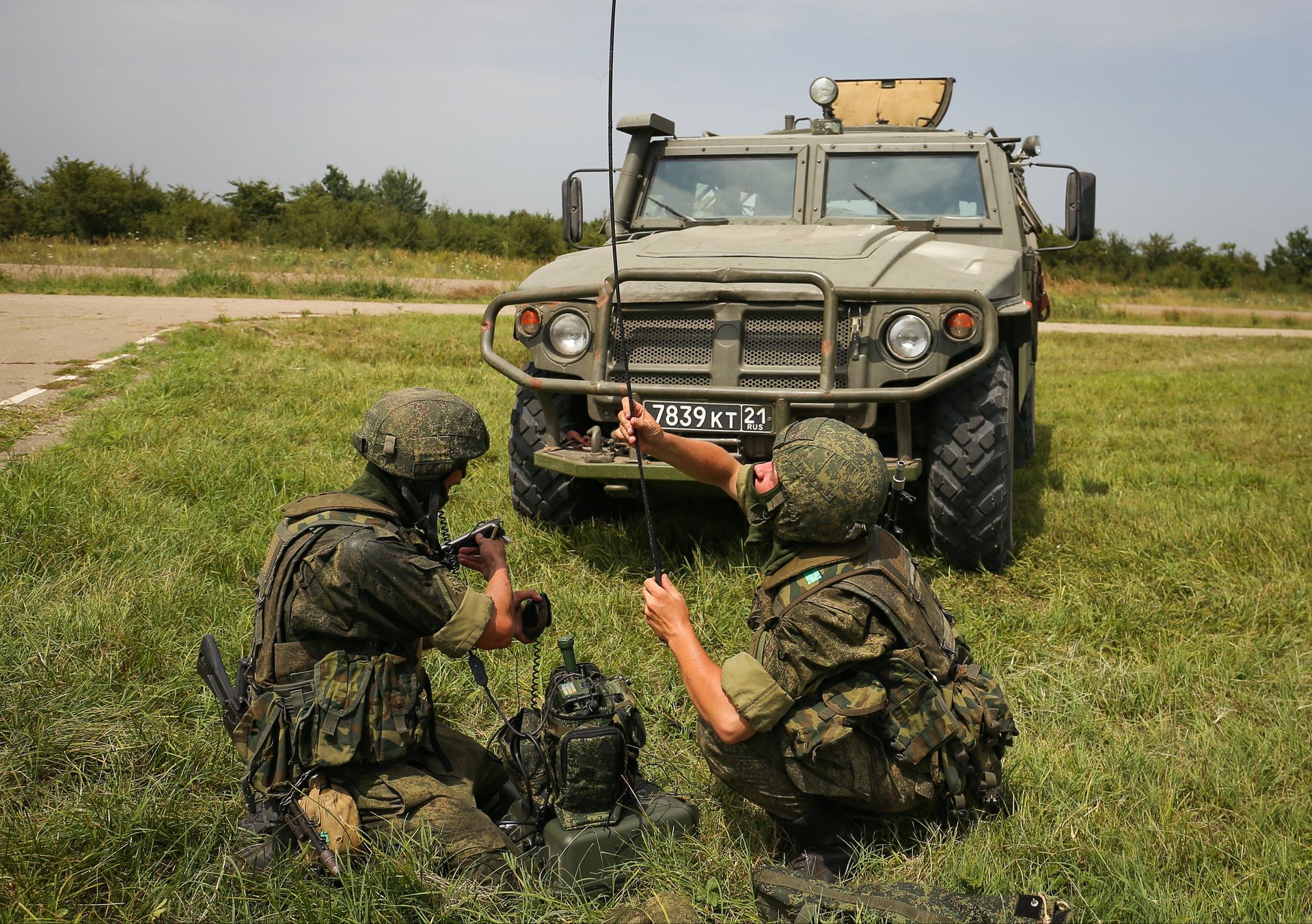 Военнослужащие во время тактических учений с подразделениями соединения специального назначения Южного военного округа Военнослужащие во время тактических учений с подразделениями соединения специального назначения Южного военного округа - РИА Новости, 1920, 26.09.2022