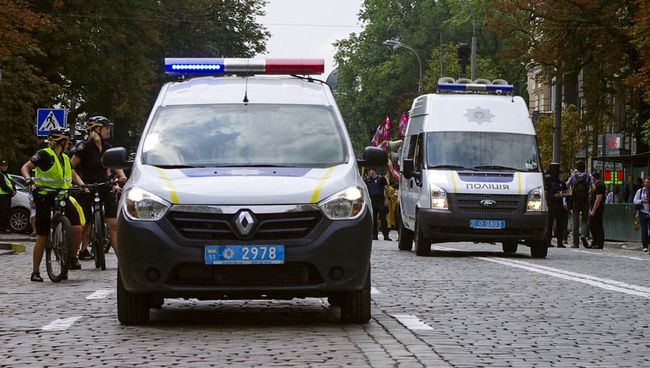 Автомобили полиции в Киеве. Архивное фото Автомобили полиции в Киеве. Архивное фото