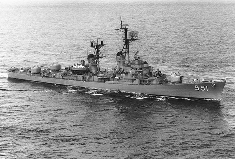 Эсминец ВМС США Turner Joy. 1964 год 