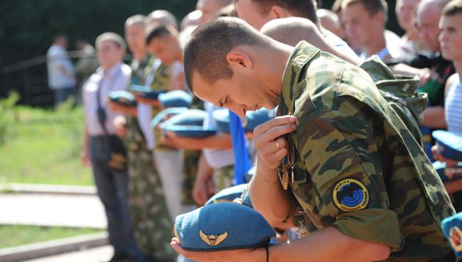 Празднование Дня ВДВ в городах России
